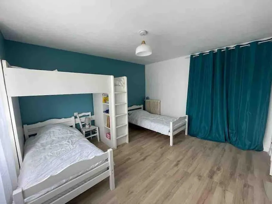 Spacieuse Maison Familiale Proche De La Mer, 11 Velos A Disposition Plouhinec  0*, Plouhinec (Morbihan)