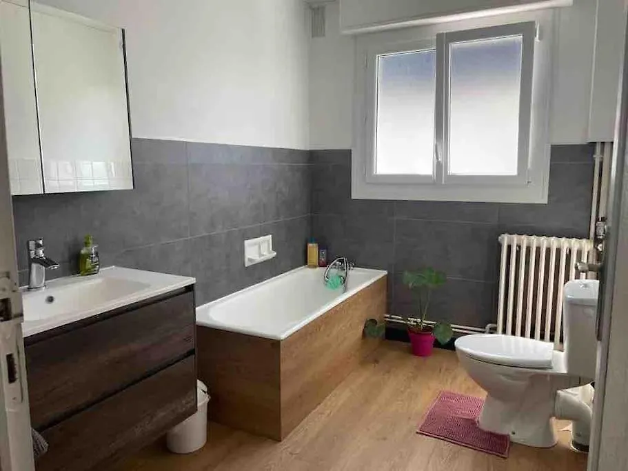 Vakantiehuis Spacieuse Maison Familiale Proche De La Mer, 11 Velos A Disposition Plouhinec  Frankrijk