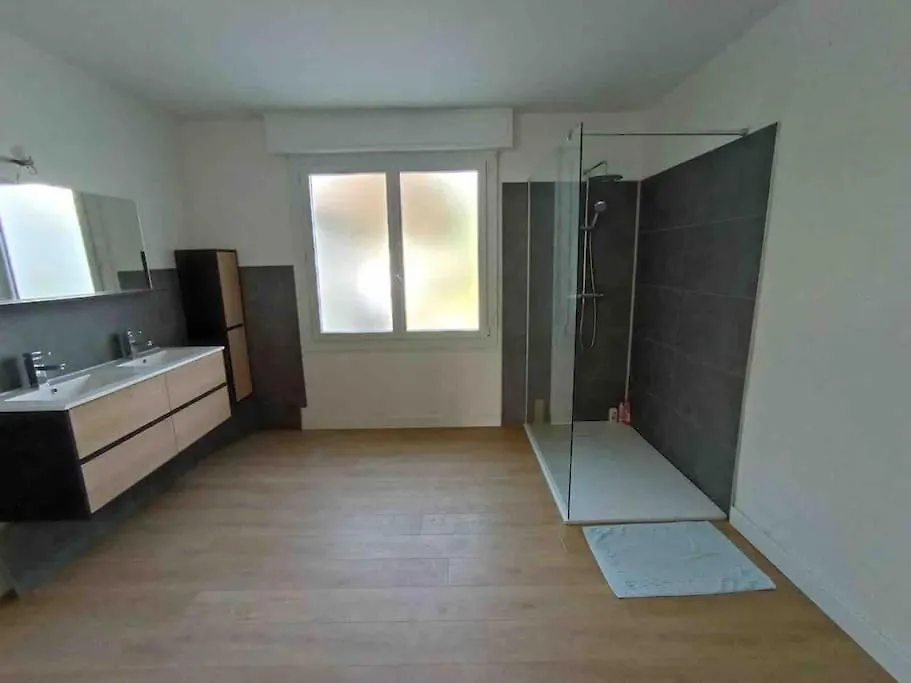 Vakantiehuis Spacieuse Maison Familiale Proche De La Mer, 11 Velos A Disposition Plouhinec